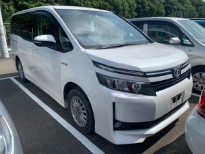 2014 Toyota Voxy hybrid front white