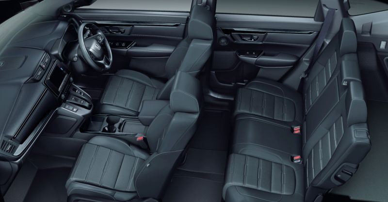 Honda CRV Black Edition interior seat layout 5 seats