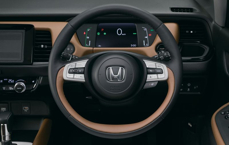 Honda Fit hybrid import Luxe steering wheel