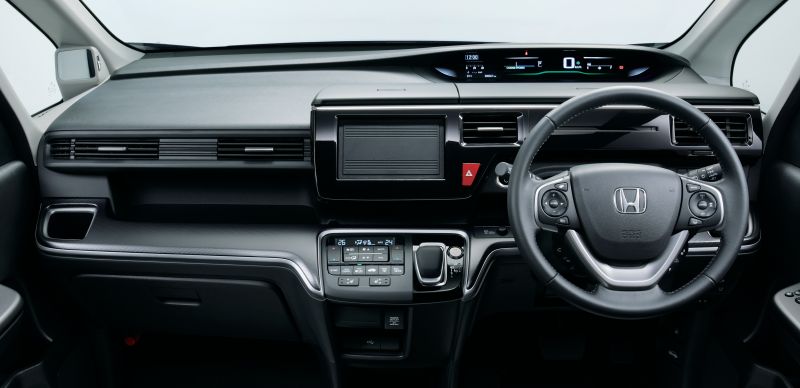 Honda Stepwgn Spada hybrid dashboard front panel