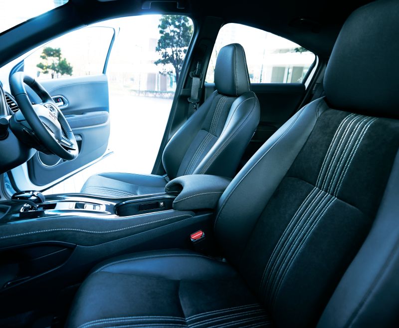 Honda Vezel Hybrid RS interior