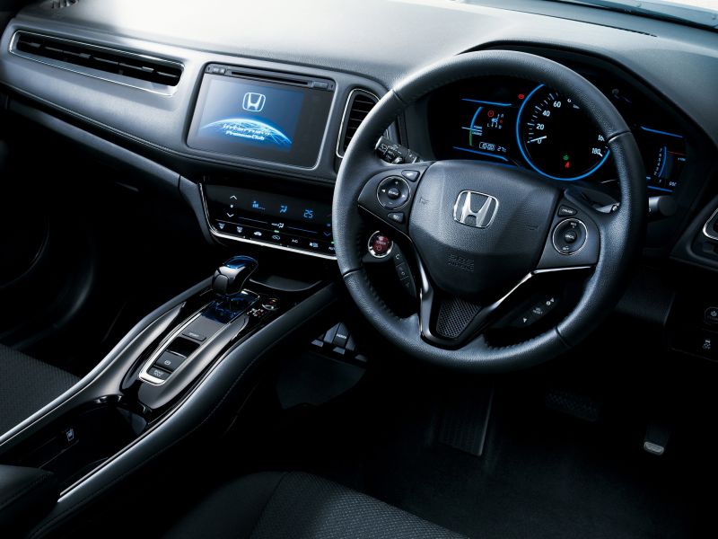 Honda Vezel Hybrid steering wheel