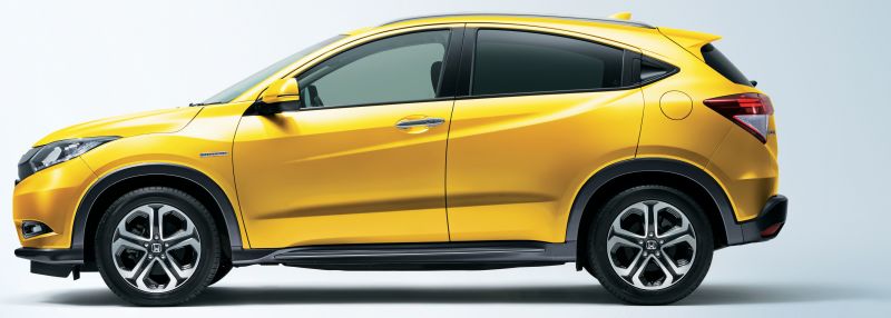 Honda Vezel Hybrid yellow side