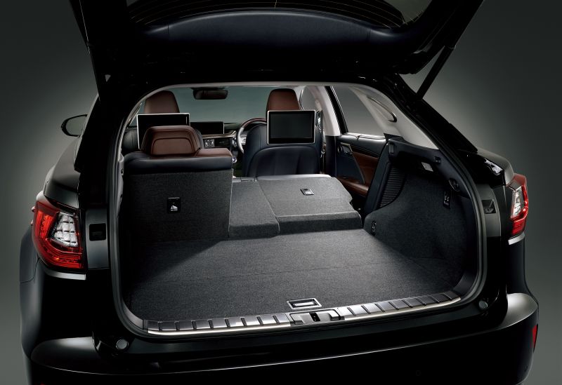 Lexus RX 450h boot space