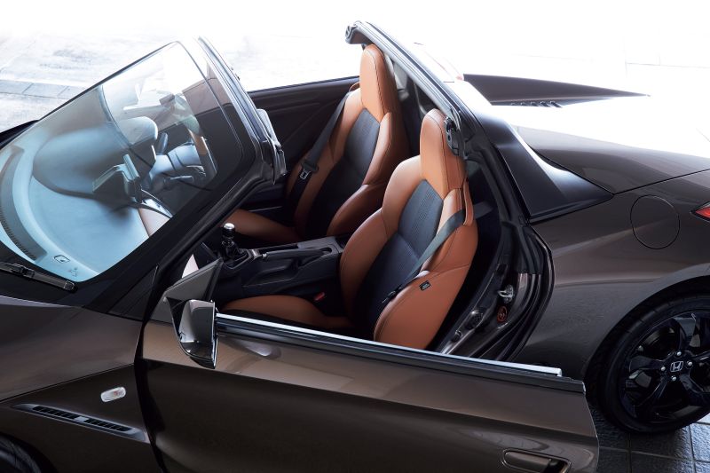 2017 Honda S660 Bruno Leather Edition front seats